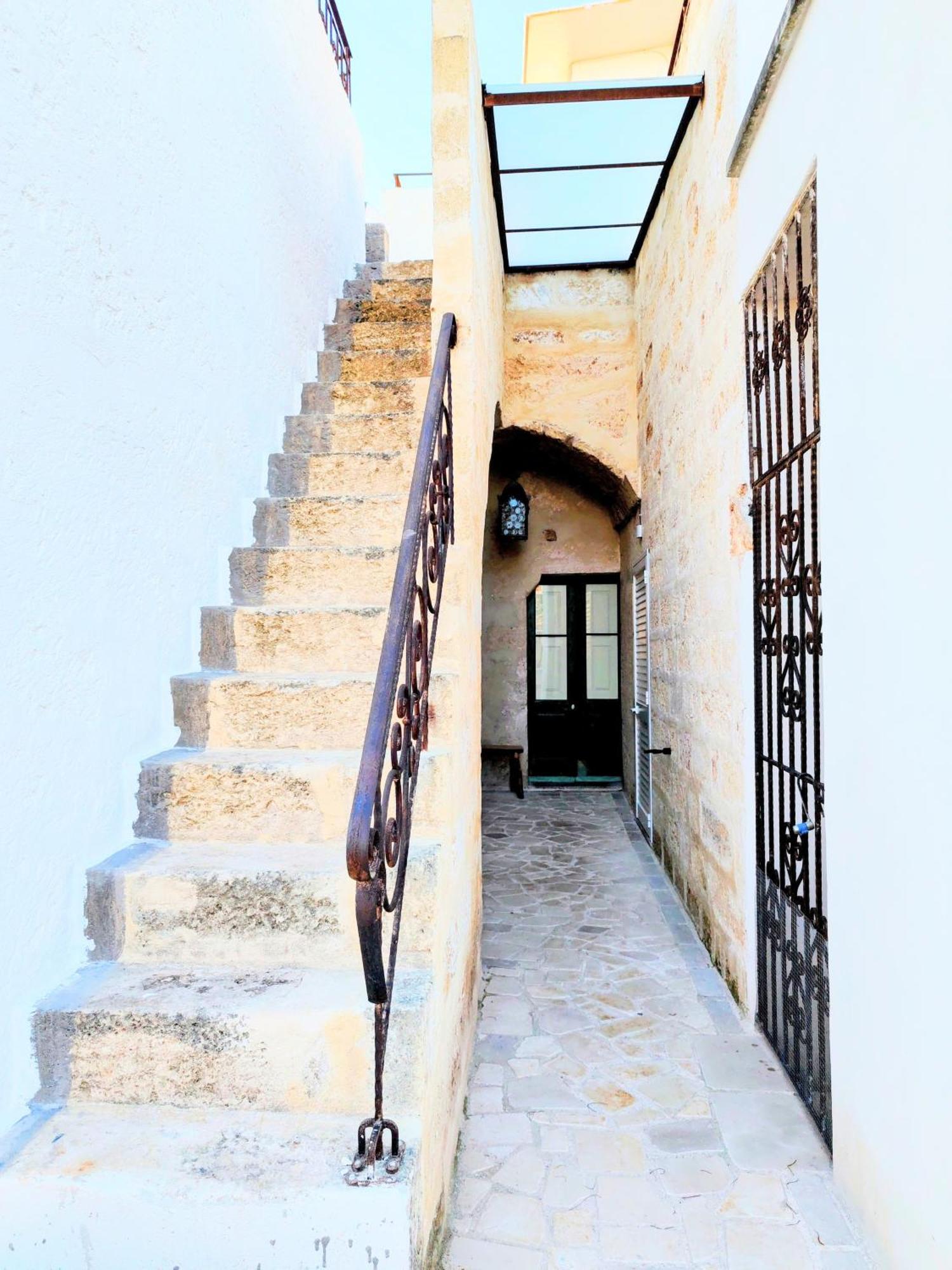 The Art Of Leo Bed & Breakfast Lucugnano Exterior photo